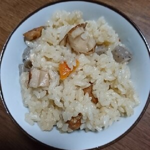 残ったおでんの出汁リメイク！優しい味の炊き込みご飯